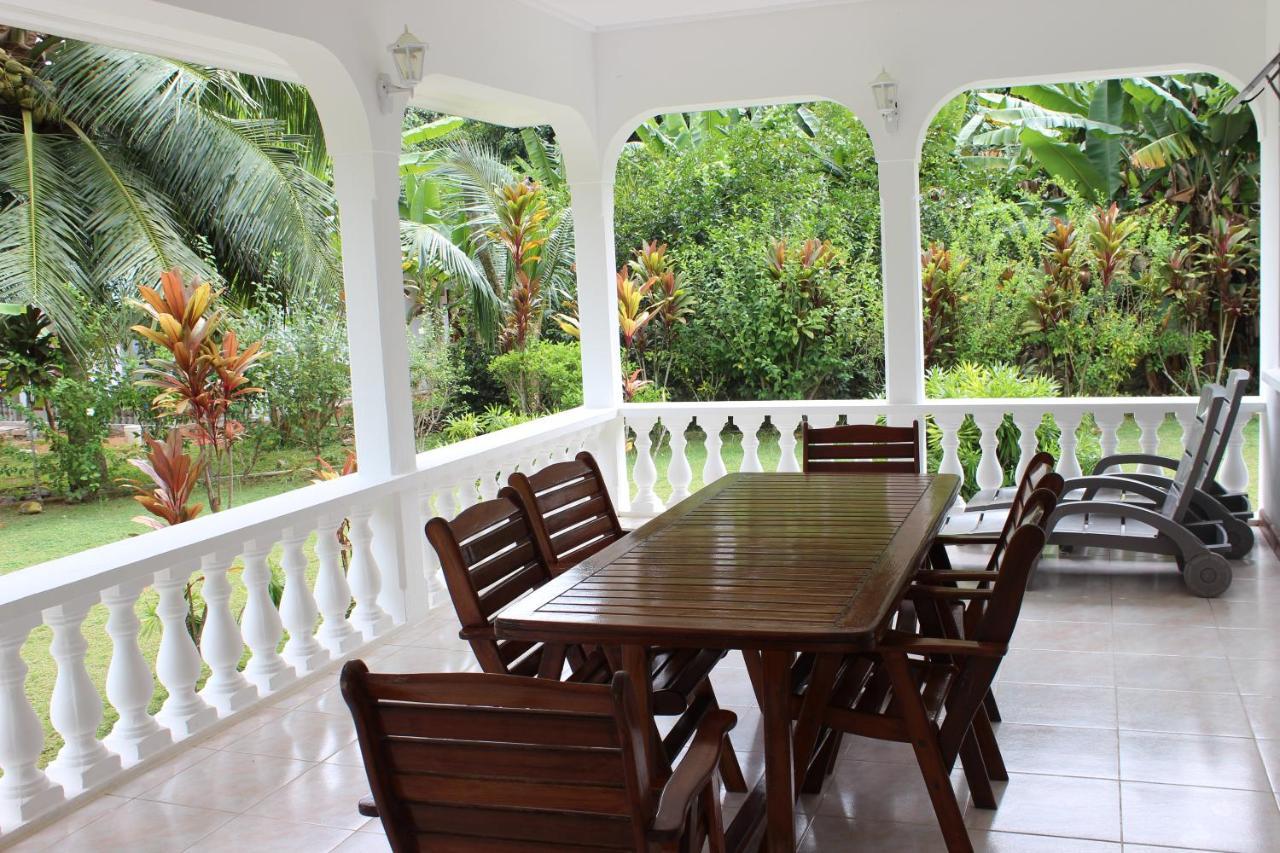 Le Chevalier Bay Pensión Anse Lazio Exterior foto